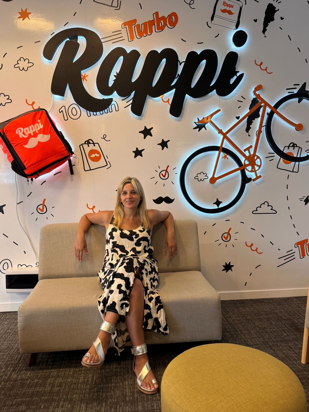 Ornela Campolongo en las oficinas de Rappi Argentina